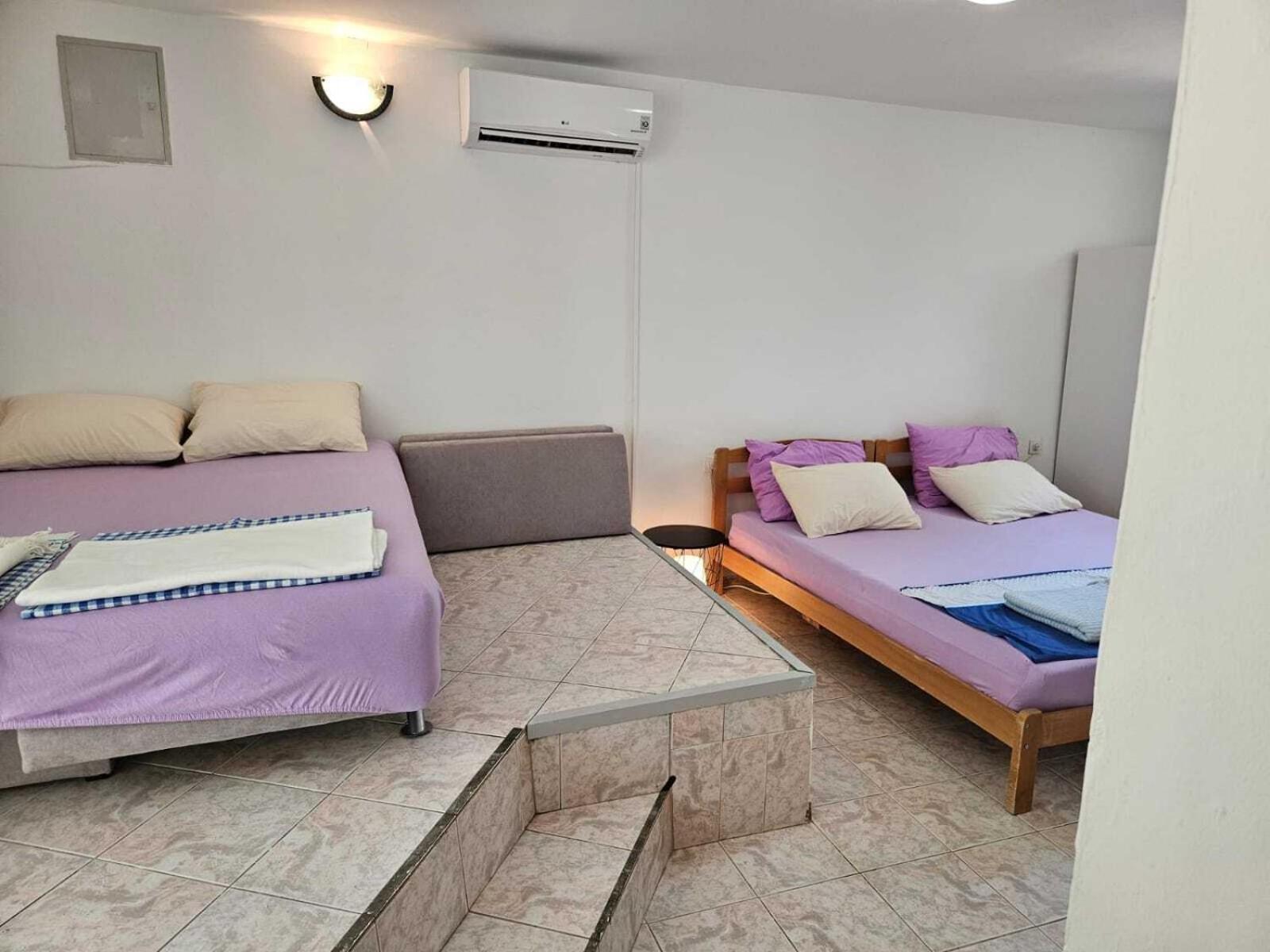 Hana Beach Apartment Novalja Exterior photo